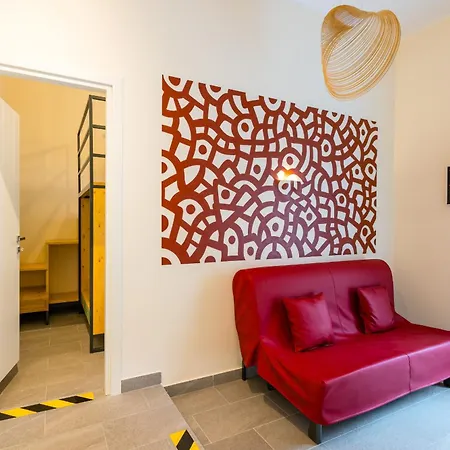 Station Housing Ii By Wonderful Italy * Naples